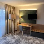 Отель Appartment-hotel-hoelzl 3*