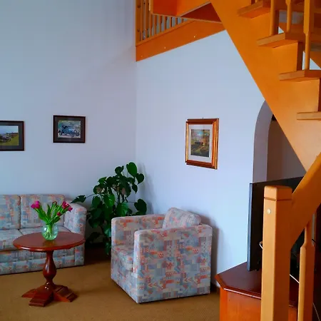 Appartment-hotel-hoelzl Hotel