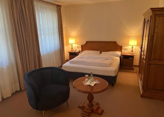 Appartment-hotel-hoelzl Отель Грюнвальд