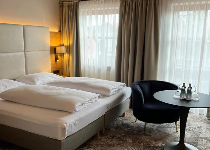 Appartment-hotel-hoelzl Отель Грюнвальд