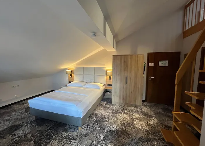 Appartment-hotel-hoelzl Грюнвальд