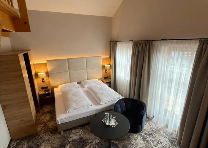 Appartment-hotel-hoelzl Отель