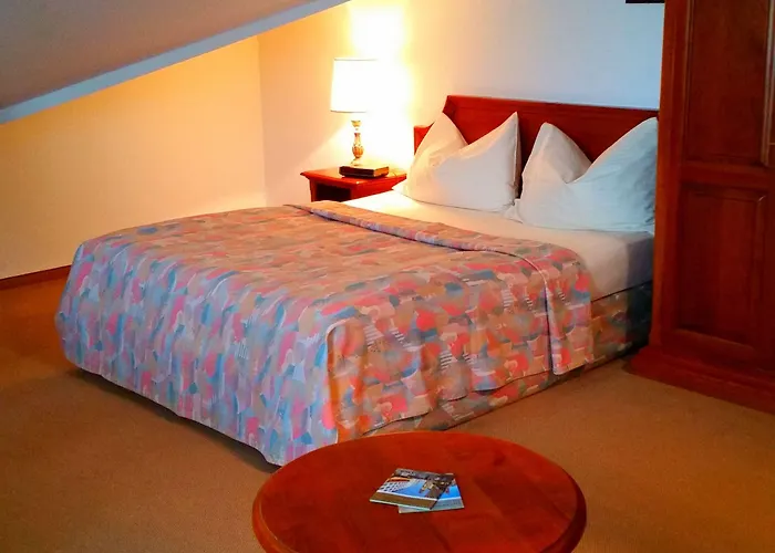 Отель Appartment-hotel-hoelzl Грюнвальд