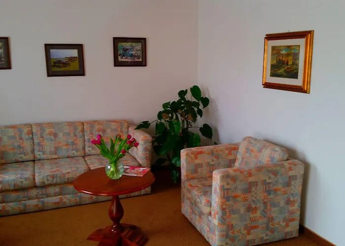Appartment-Hotel-Hoelzl Ξενοδοχείο 3*