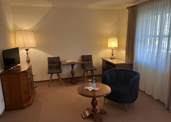 Appartment-hotel-hoelzl Отель