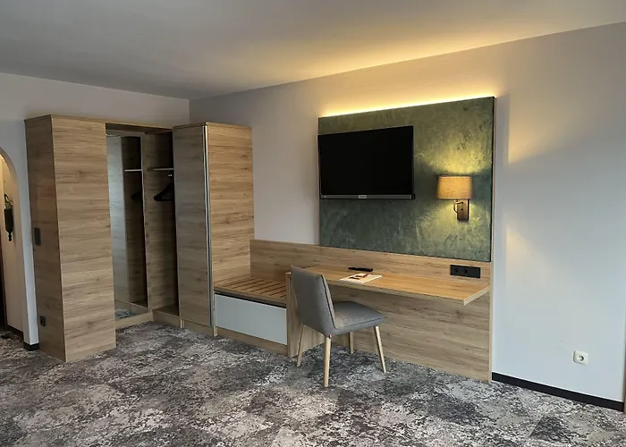 Appartment-hotel-hoelzl 3* Грюнвальд