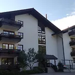Appartment-hotel-hoelzl فندق غرنوالد