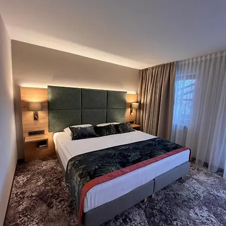 Appartment-hotel-hölzl 3* Grünwald