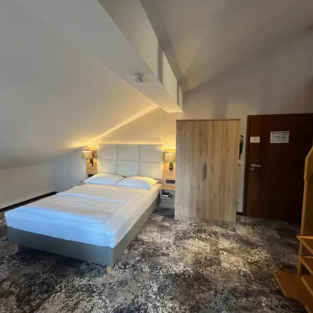 Appartment-hotel-hoelzl Grünwald