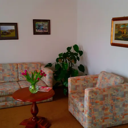 Appartment-hotel-hoelzl Hotel 3*