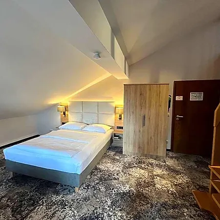 Appartment-hotel-hoelzl Grünwald