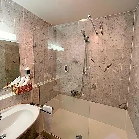 Appartment-Hotel-Hoelzl Ξενοδοχείο